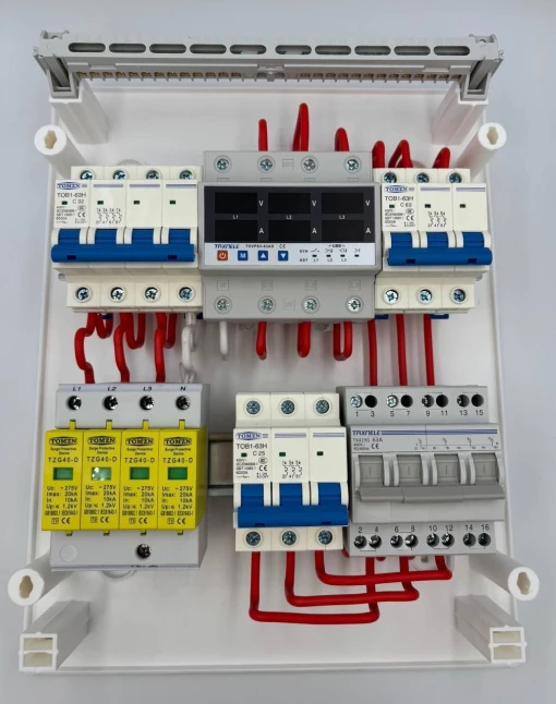 Щит защиты 24WAY по солнечным панелям и инвертору по переменному току 3ф